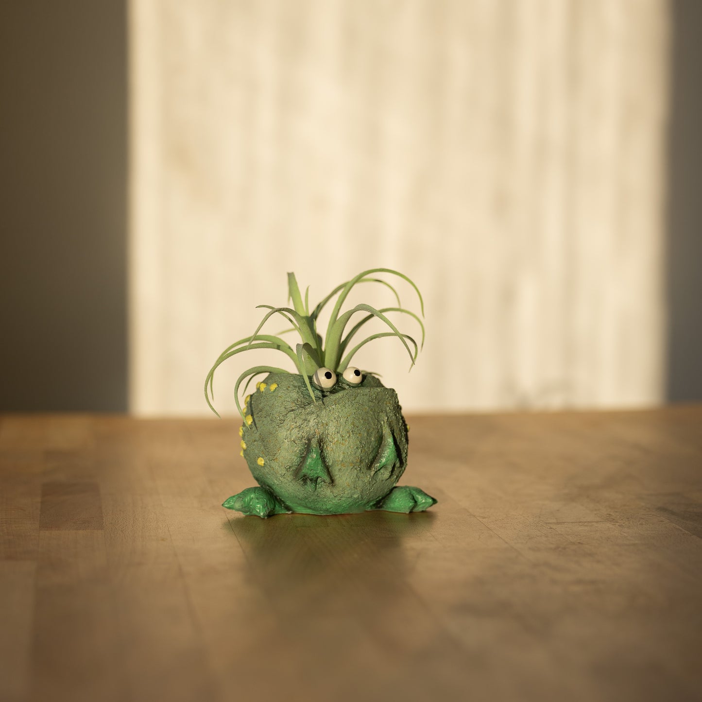 Freckles the Frog Blobhouse Planter