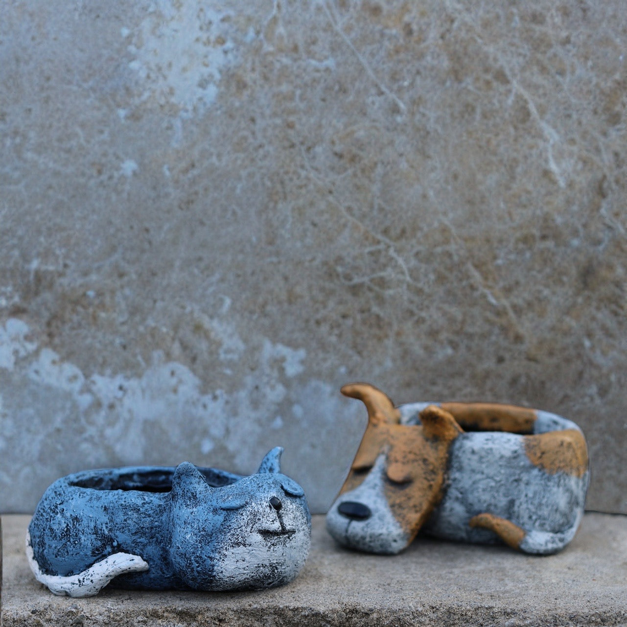 Luna Sleeping Dog Blobhouse Planter